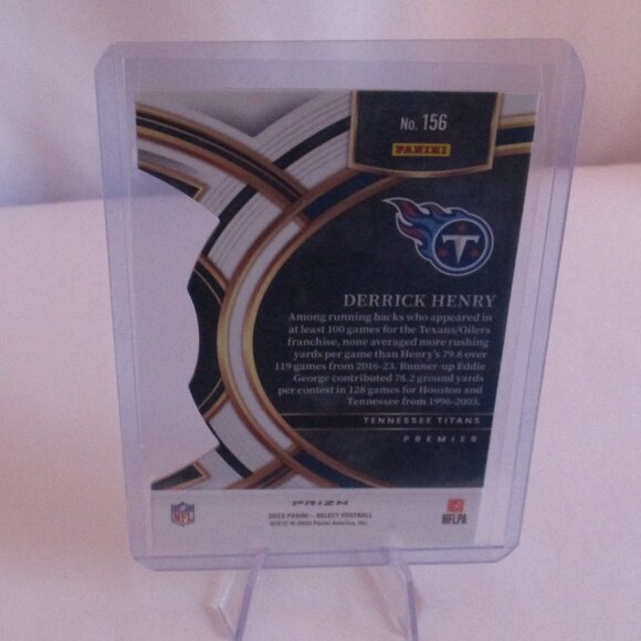 2023 Select Prizm Silver Die Cut #156 Derrick Henry with Mag & Stand - Picture 2 of 5